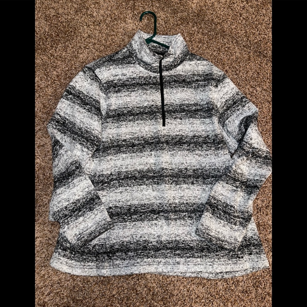 Lands End women’s fleece zip up black:white 1X EUC barely worn like new warm